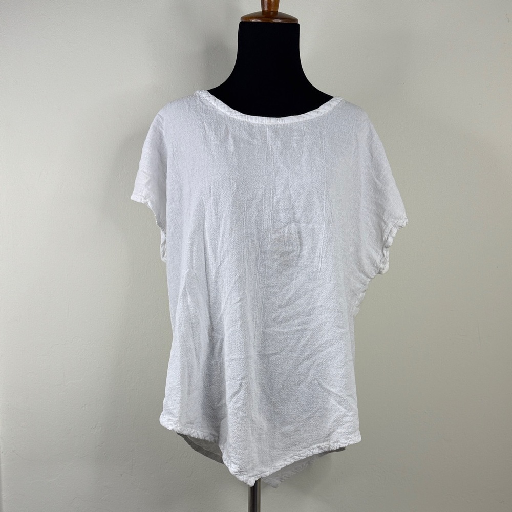 OH MY GAUZE! Classic White Asymmetrical Cotton Women's Top 2 (L/XL)
